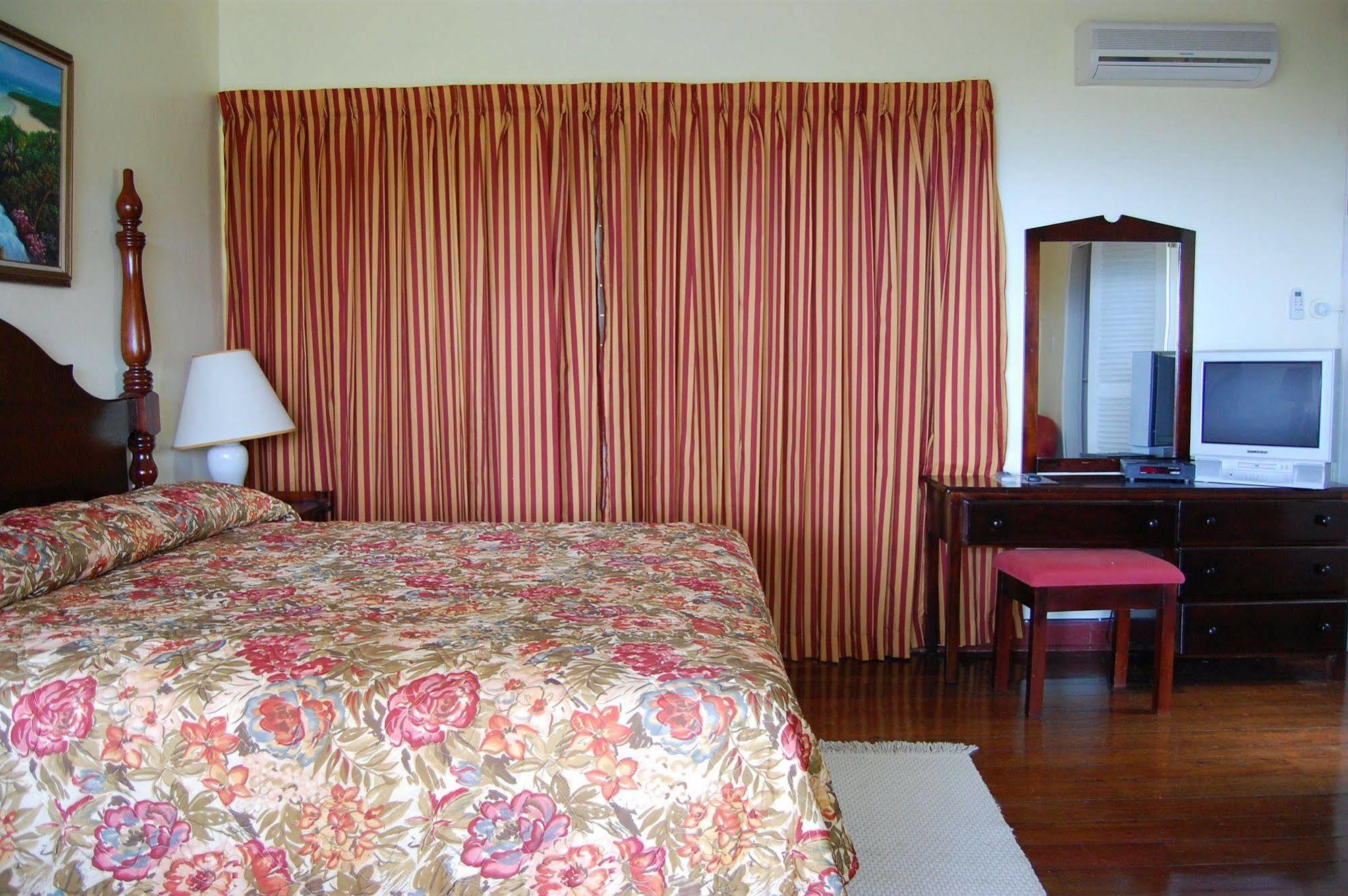 Inn At Shaw Park Gardens & Waterfalls Ocho Rios Exterior foto
